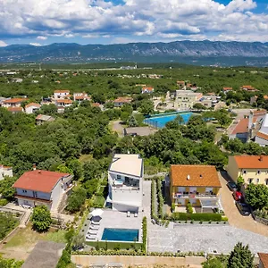 Appartments Adriatic Affittacamere Omišalj
